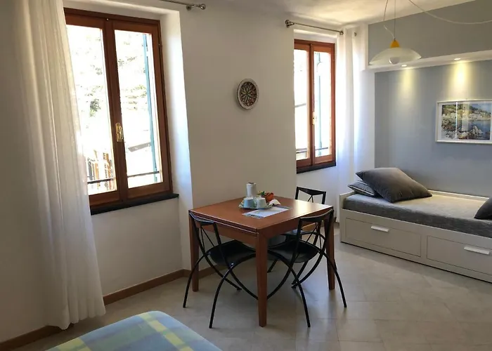 Ca De Angelo Pensión Manarola